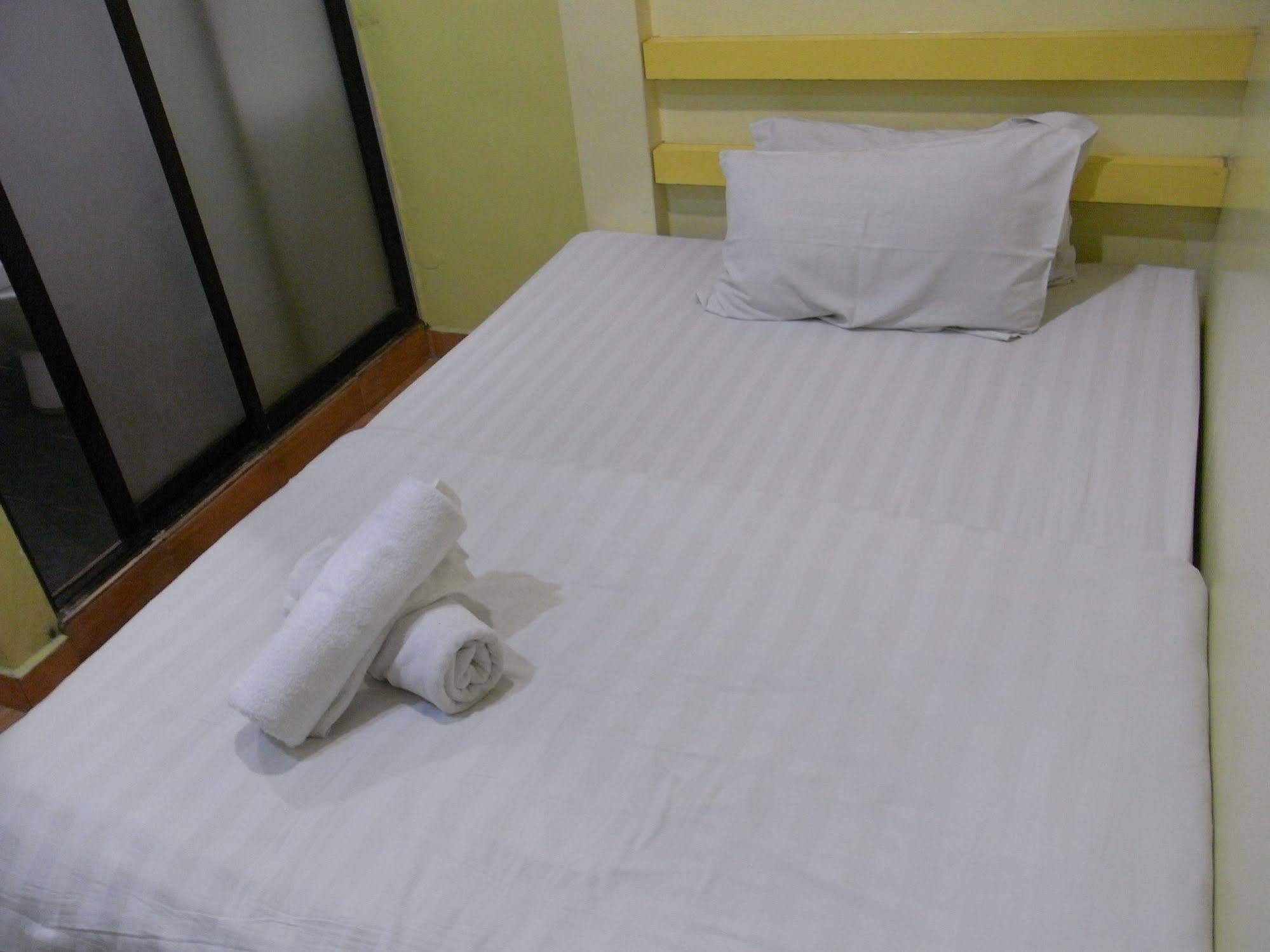 Rest & Go Hotel Shah Alam @ Uitm & Hospital Shah Alam Dış mekan fotoğraf